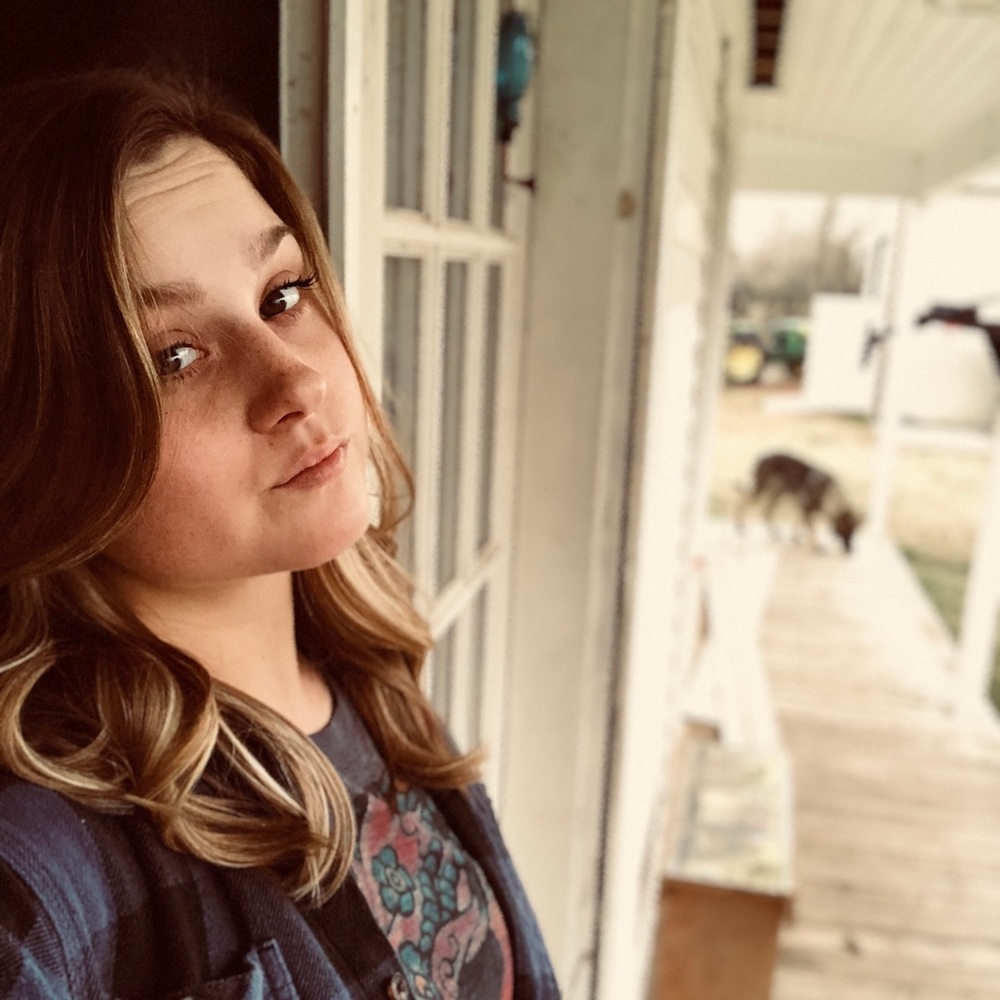 Meet your Posher, Traci